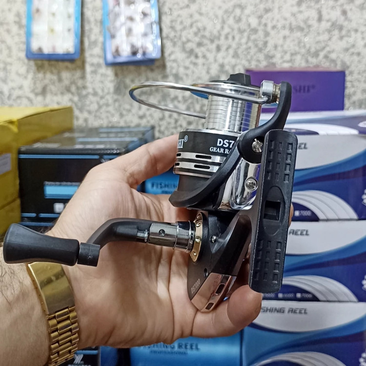 چرخ ماهیگیری 7000 برند یوموشی مدل DS7000 مناسب برای چوب ماهیگیری لنسر ماهیگیری