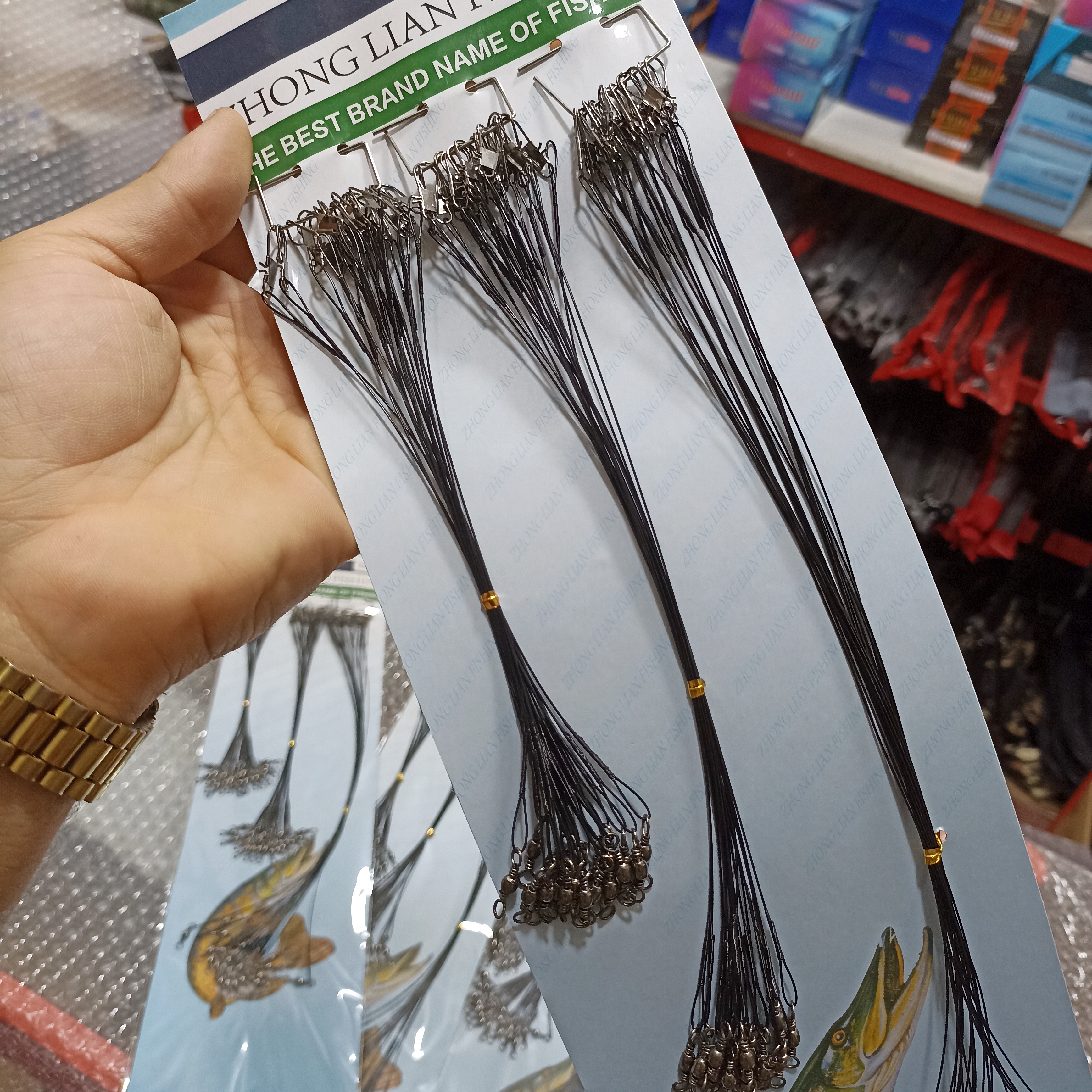 سیم بکسل ماهیگیری با سه سایز مختلف سیم بکسل هرزگرد دار و قفل دار